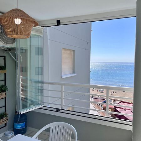 Modern Apartment On The Beach With Pool 卡尔佩 外观 照片